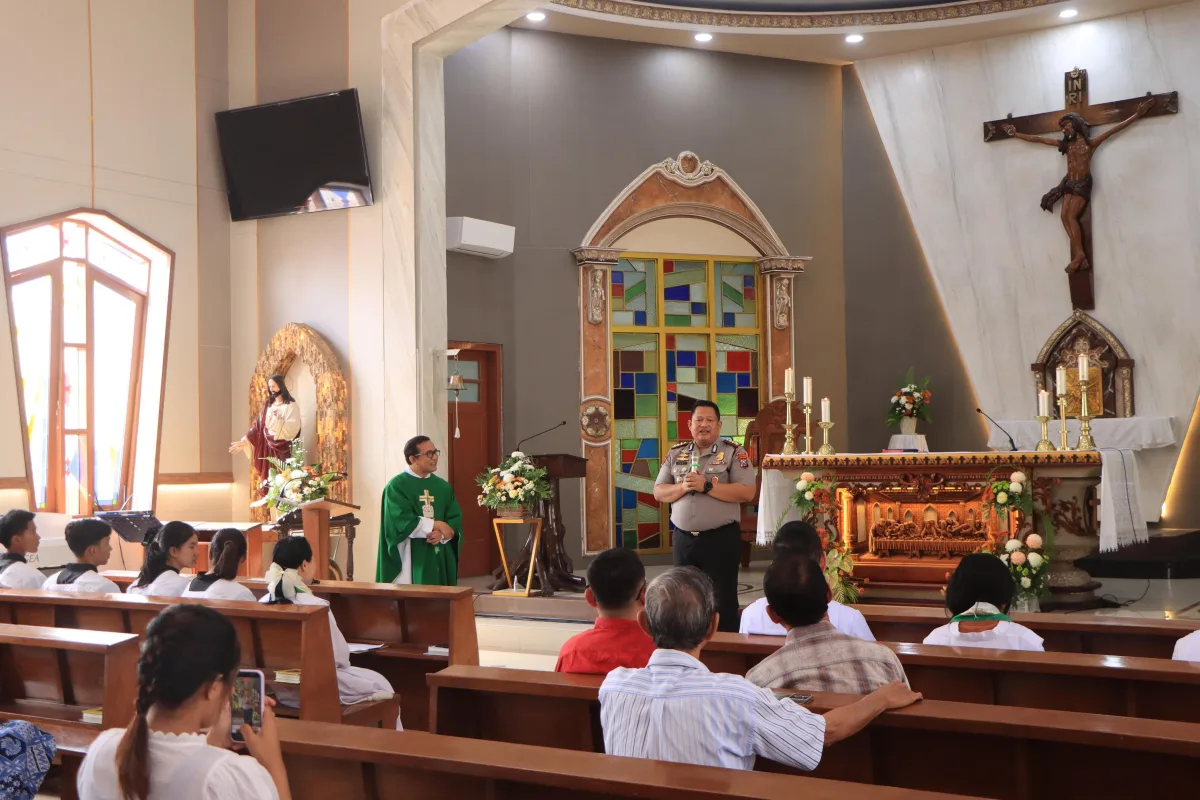 Kapolresta Tuban Ajak Jemaat Gereja Waspadai Narkoba dan Tertib Berlalu Lintas