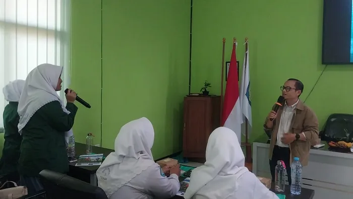 Tak Hanya Ilmu Jurnalistik, Peserta Sekolah Jurnalistik juga Terima Edukasi tentang Industri Migas dan Keselamatan Jalur Pipa dari EMCL 