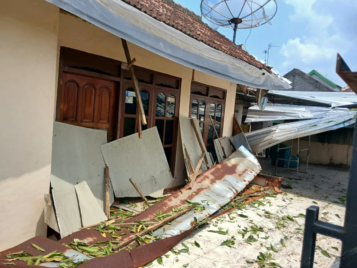 Angin Kencang Terjang Dander Bojonegoro, Belasan Rumah Rusak-Satu Rata dengan Tanah